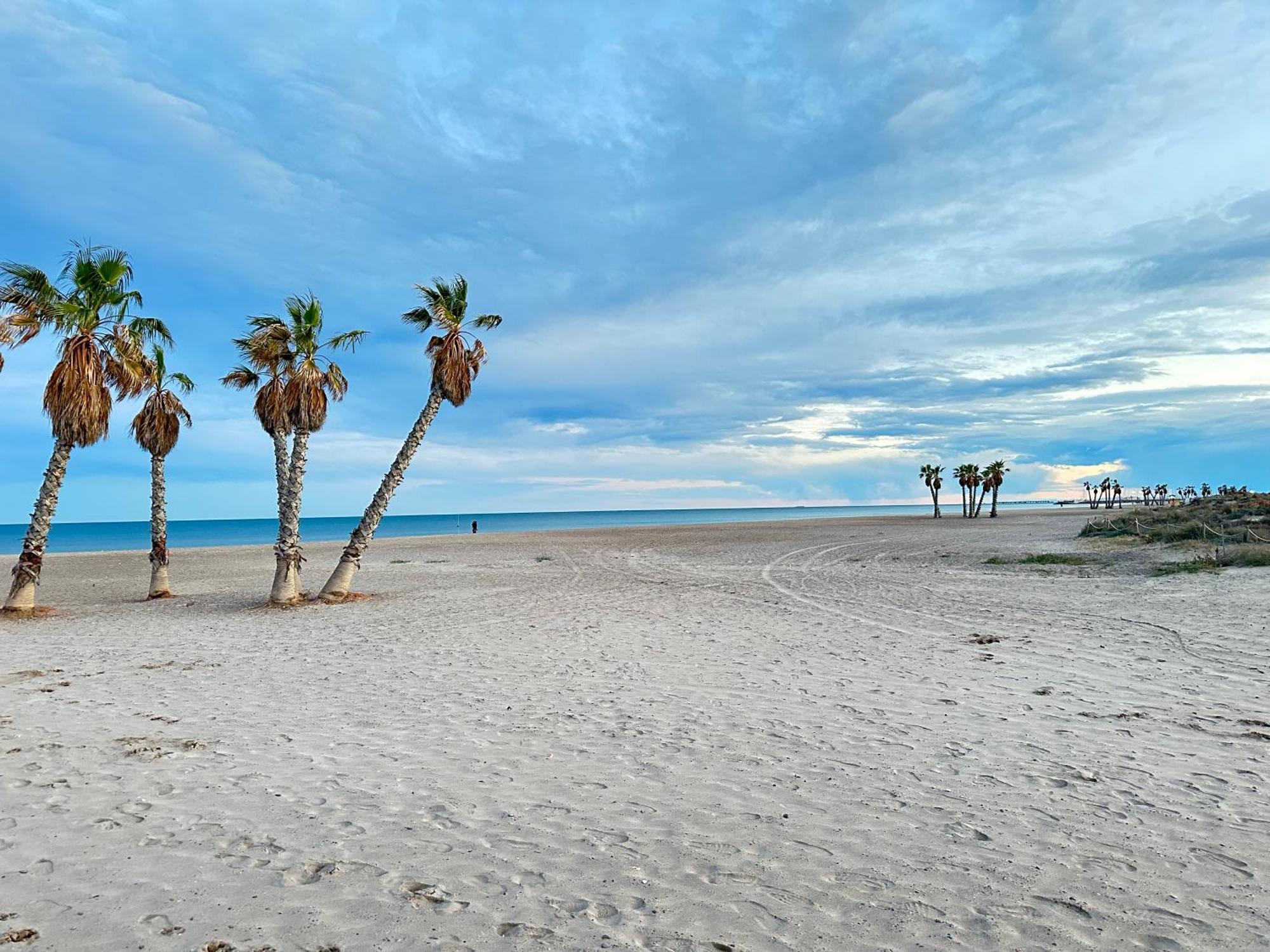 Apartamentos Canet Al Mar. Canet d'En Berenguer Buitenkant foto